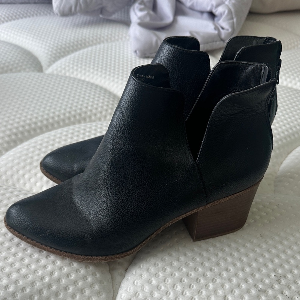 Sonoma Black Leather Ankle Boots